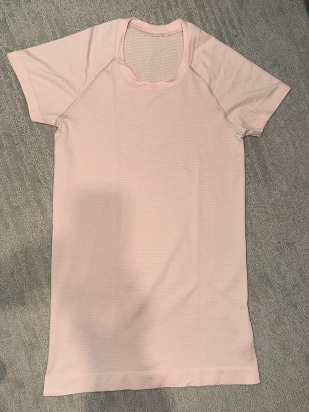 lululemon athletica Light Pink Ribbed Short Sleeve Tee